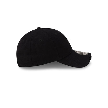 New York Yankees Distressed Twill 9TWENTY Adjustable Hat